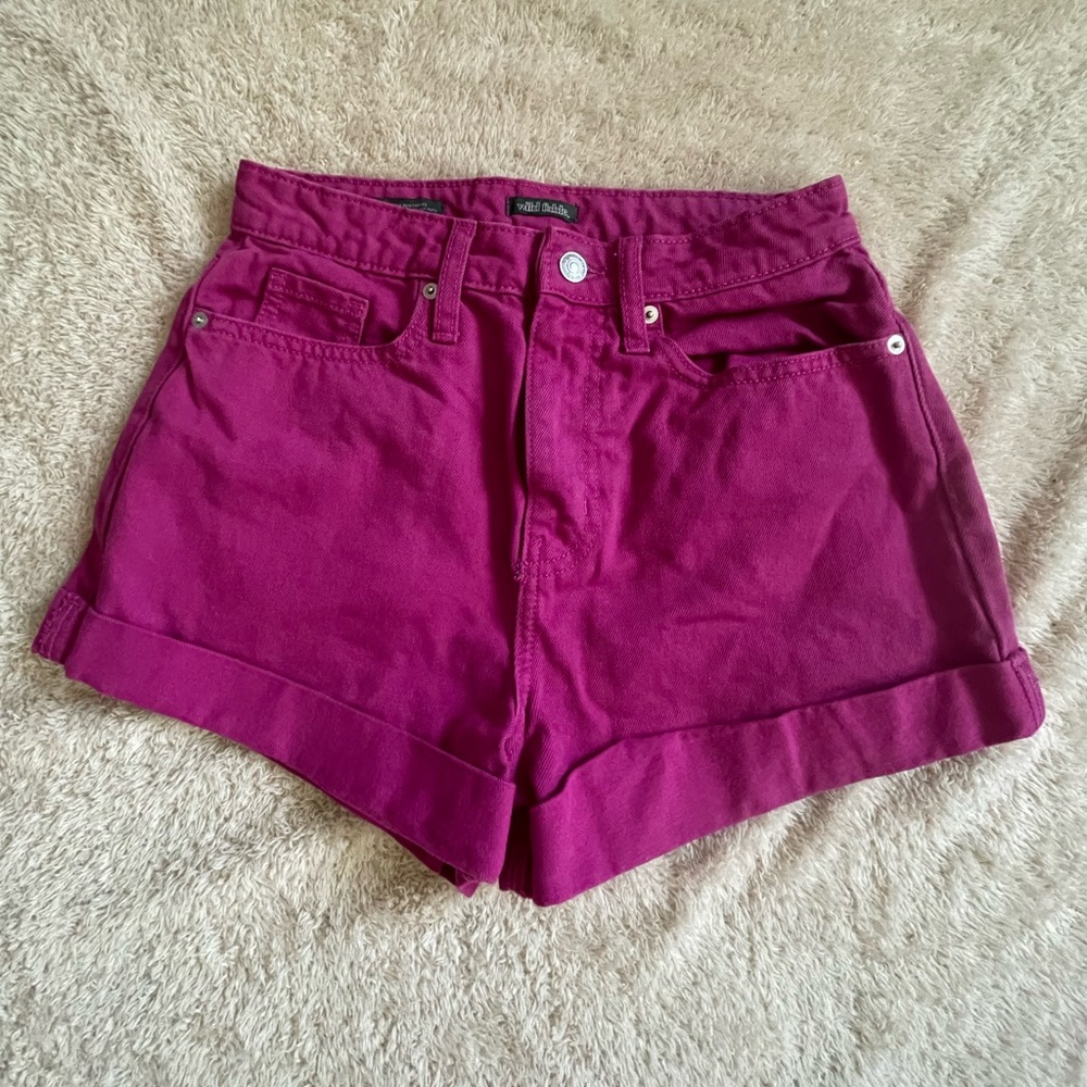 WILD FABLE Magenta Shorts Size 2/26R